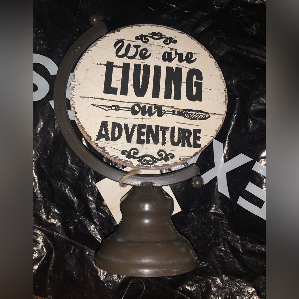 We are living our adventure . 🌍🌍🌍🌍
